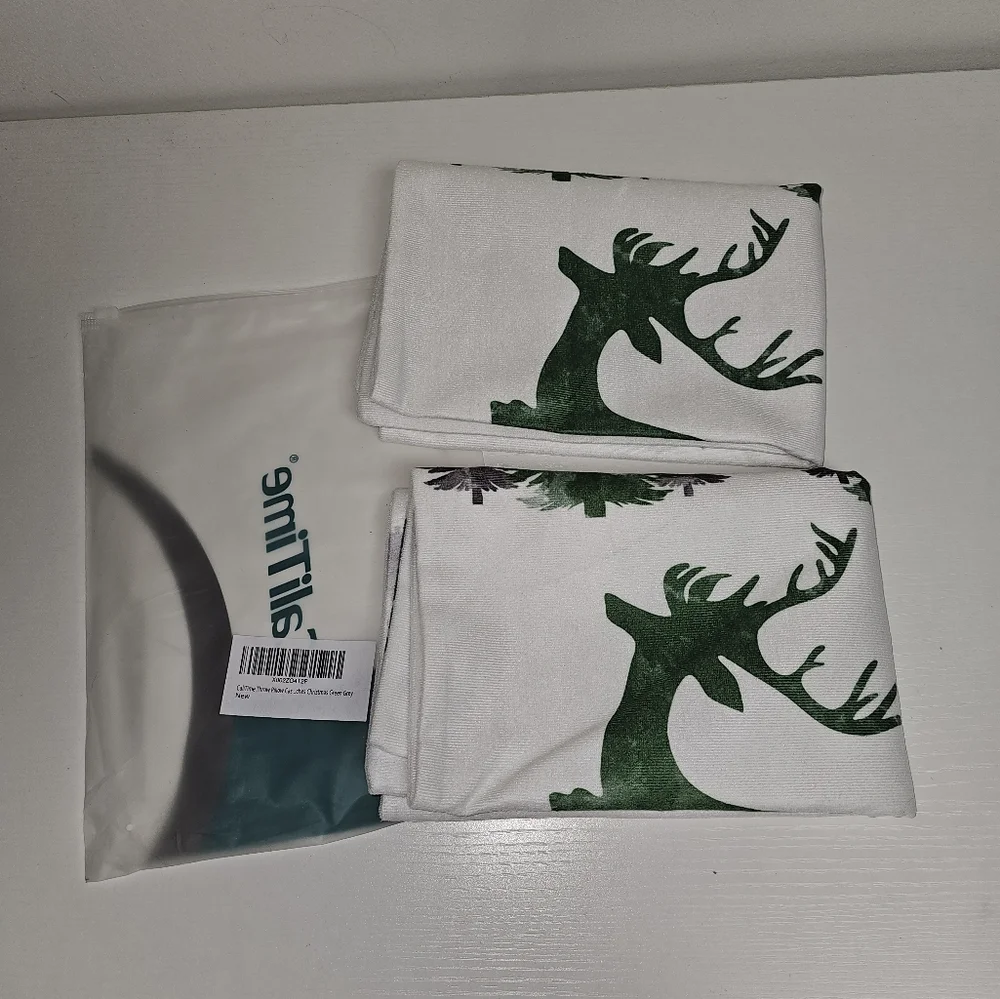 Christmas throw pillow cases‎ 2 Reindeer green grey and white